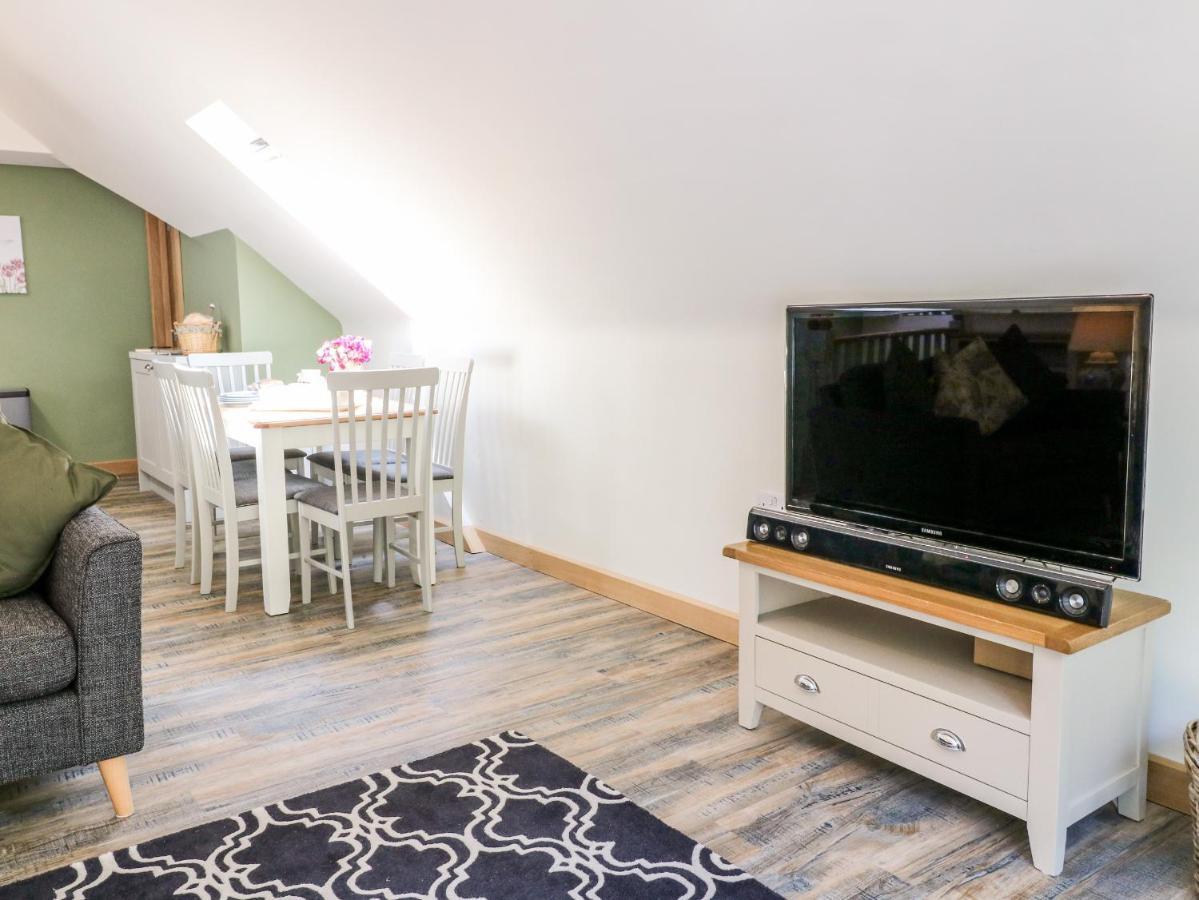 Old Wood Coach House Villa Lincoln Ngoại thất bức ảnh